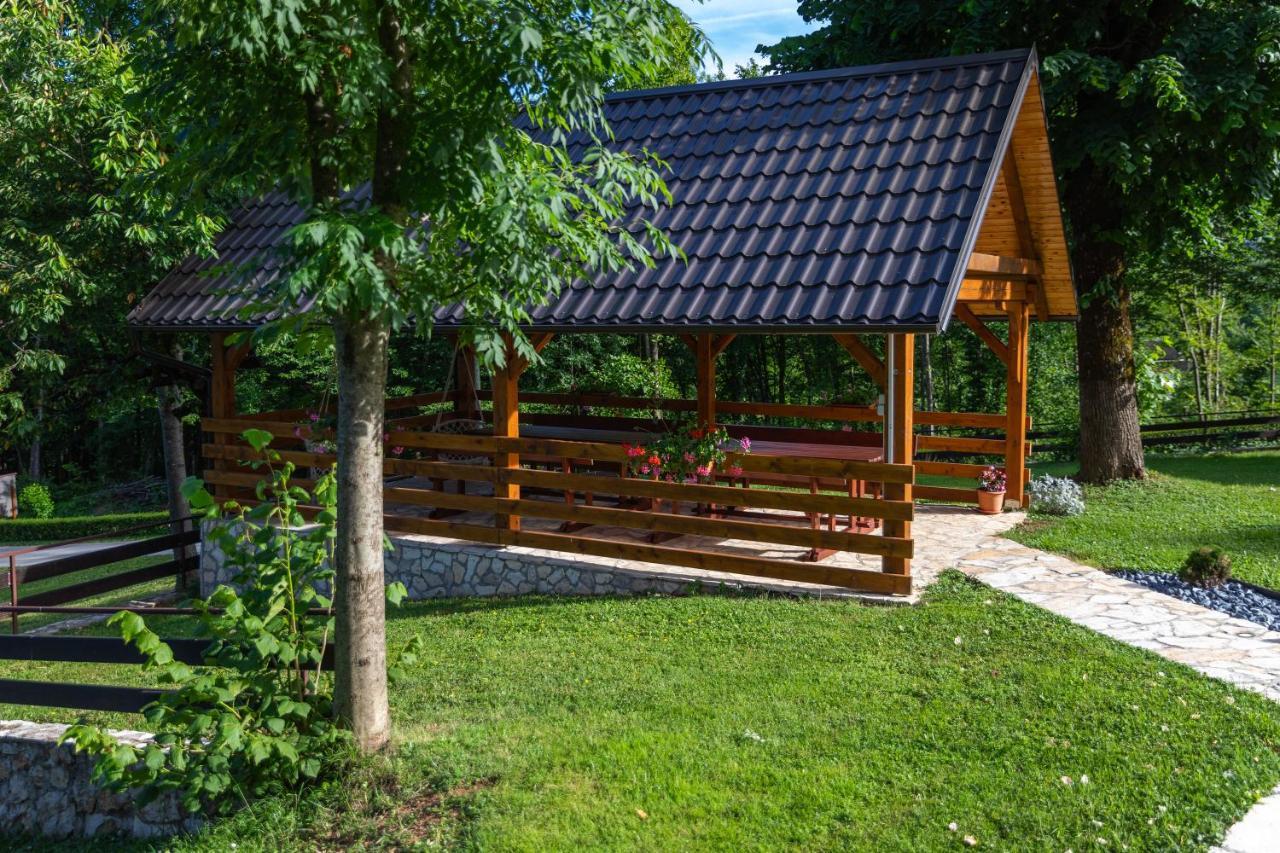 Apartment Sara Rakovica Zewnętrze zdjęcie